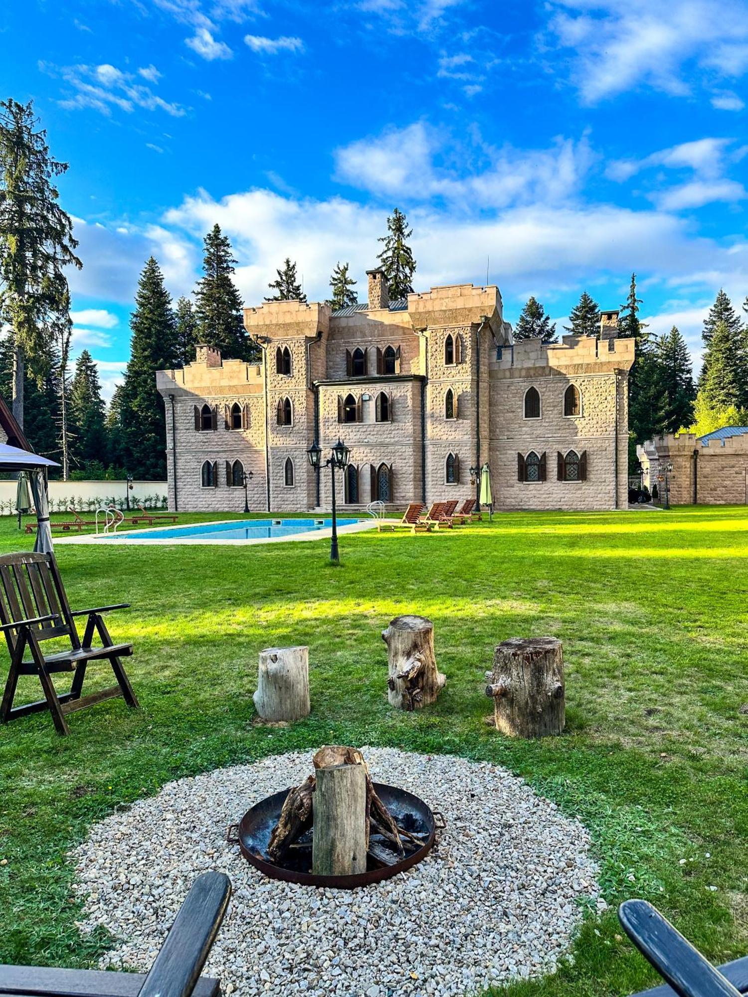 The Castle - Your Unique Way Of Retreat Borovec Kültér fotó