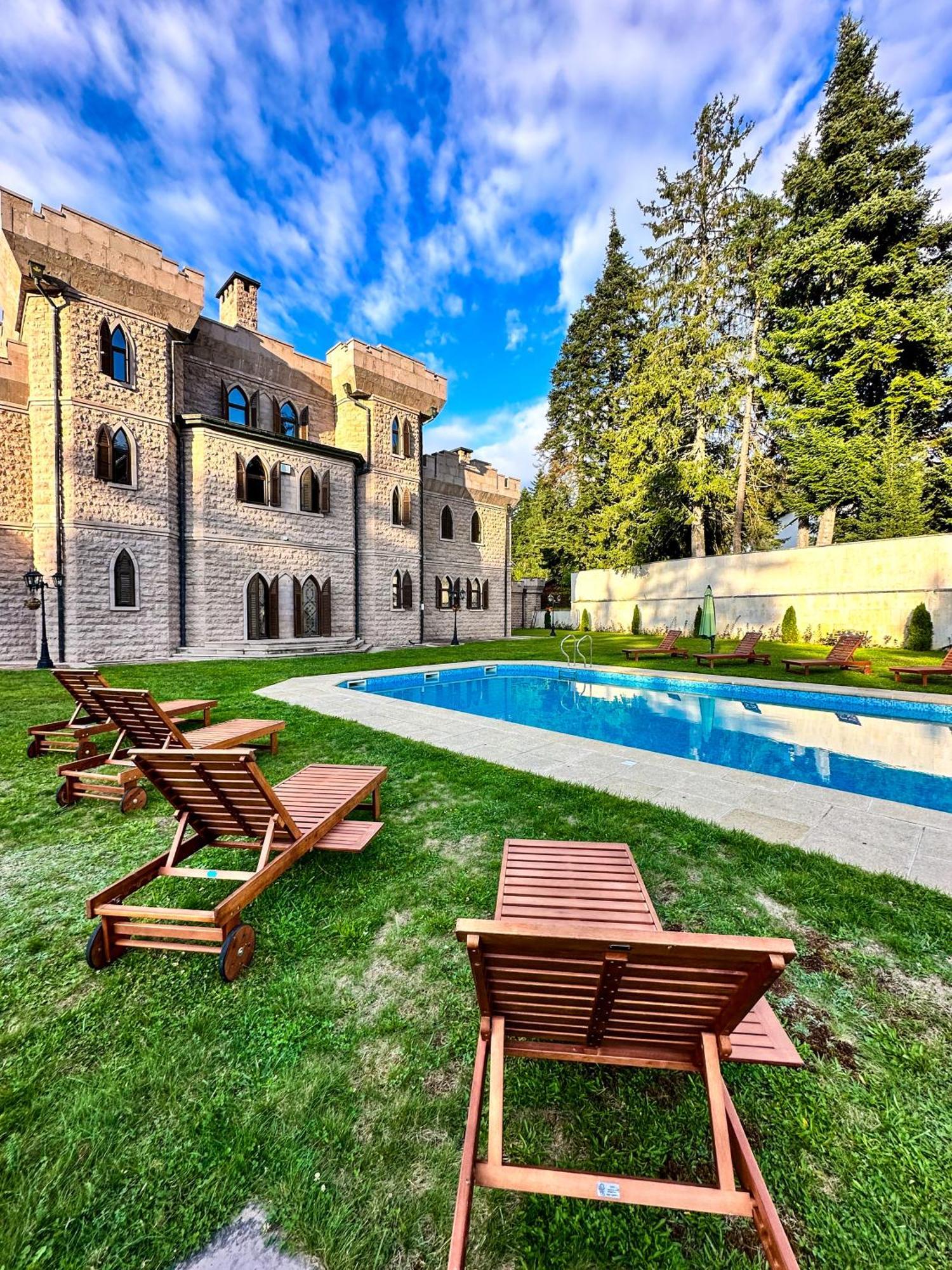 The Castle - Your Unique Way Of Retreat Borovec Kültér fotó